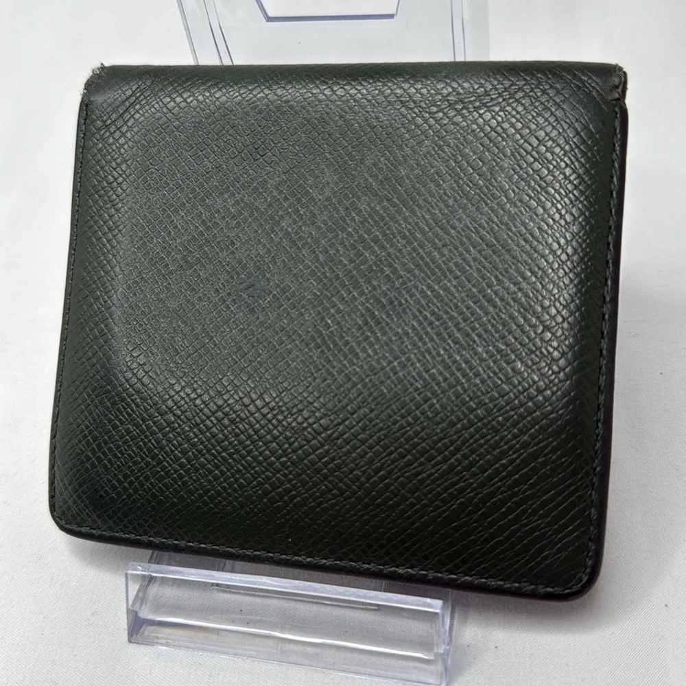 Louis Vuitton Green Taiga Leather Bi-Fold Wallet | Men’s | Pre-Owned |
